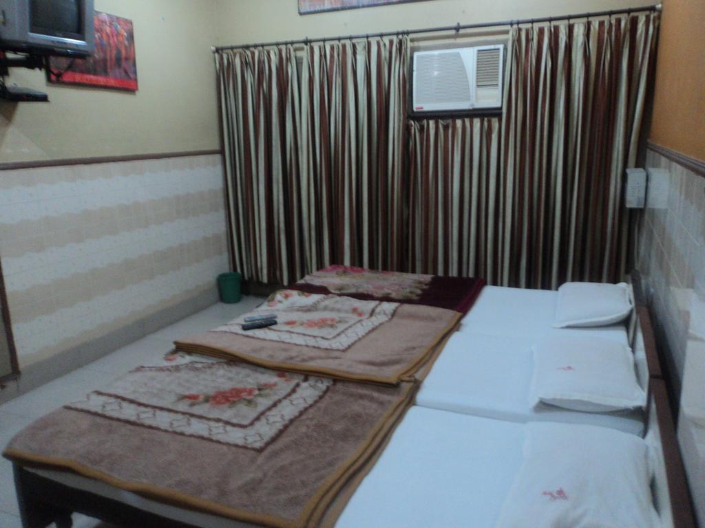 Hotel Jyoti Varanasi Dış mekan fotoğraf