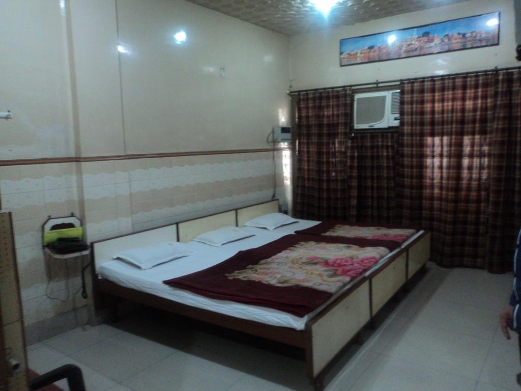 Hotel Jyoti Varanasi Dış mekan fotoğraf